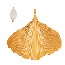 Load image into Gallery viewer, Ginkgo leaf earrings .